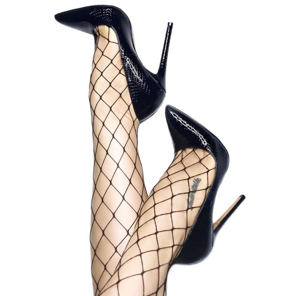 Shoe Republic LA Shoes - She republican black snake skin heels